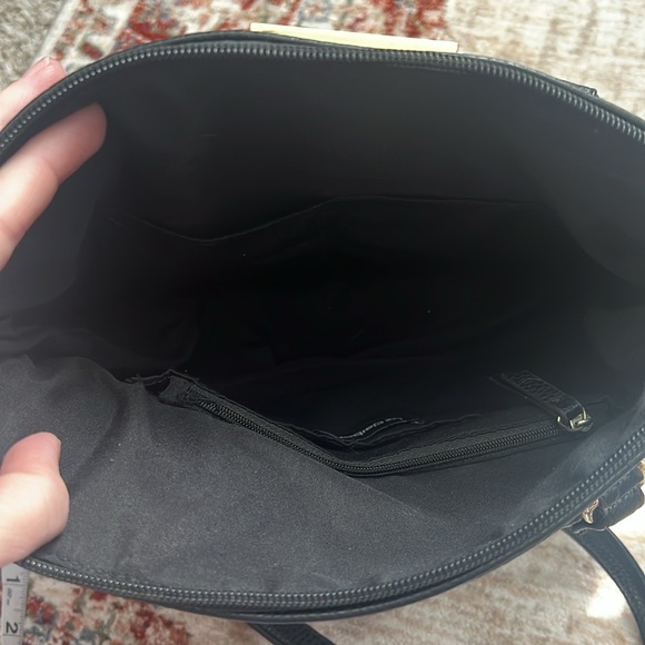 Ready for Fall! Liz Claiborne classic faux leather purse - Picture 8 of 13